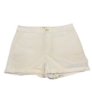 NWT American Eagle White Hi Rise Shortie Shorts.  Size 10